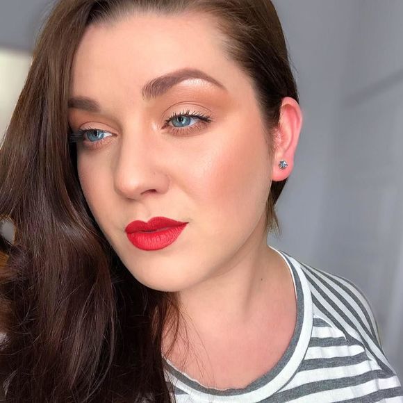 Meet your Posher, Colleen - Picture 1 of 1